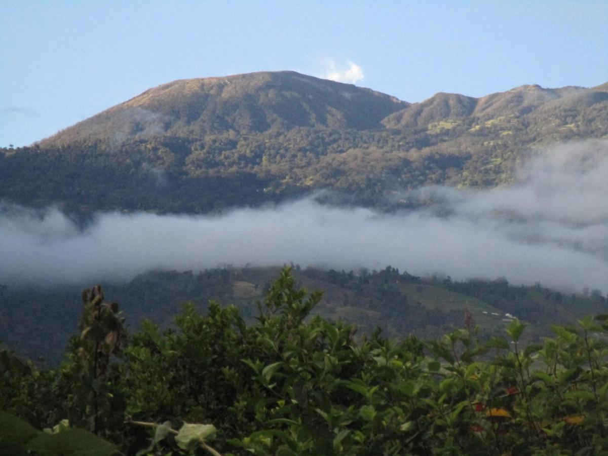 Casa Aquiares Lodge Posada Rural Turrialba Exteriör bild